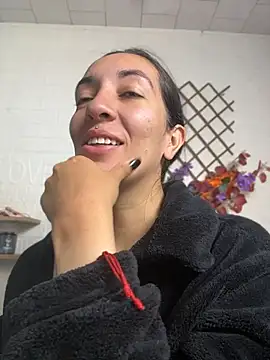 Snapshot of SALOME_KORLAND chatting on July 10, 2026, 1:11 pm SALOME KORLAND online show from July 10, 2026, 1:11 pm