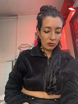 SALOME KORLAND online show from April 18, 2026, 8:31 pm