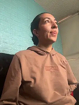 SALOME KORLAND online show from October 28, 2025, 12:37 pm