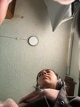 SALOME KORLAND online show from February 4, 2026, 6:58 pm