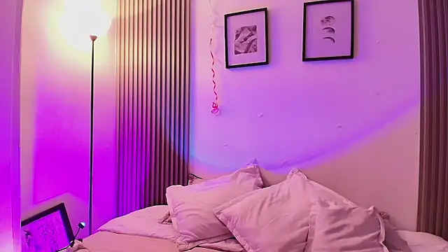 ashlycarteer online show from February 21, 2026, 2:02 am