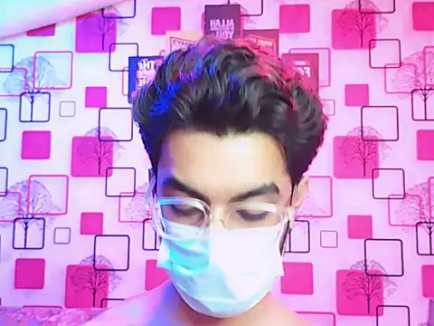 ChiseledCharm online show from October 26, 2025, 7:47 pm