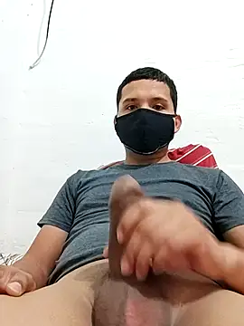 Snapshot of Genaro_Dickinson_69 chatting on November 30, 2025, 1:39 am Genaro Dickinson 69 online show from November 30, 2025, 1:39 am