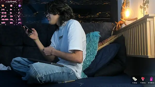 Diamond twink online show from November 16, 2025, 3:33 am