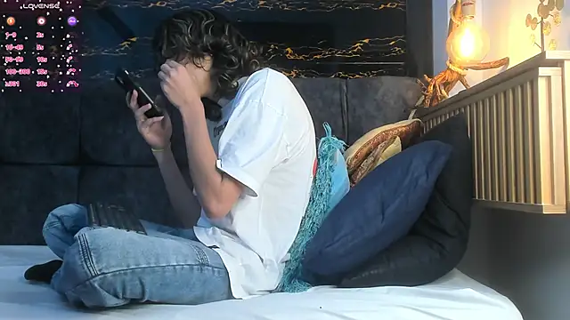 Diamond twink online show from November 23, 2025, 3:49 am