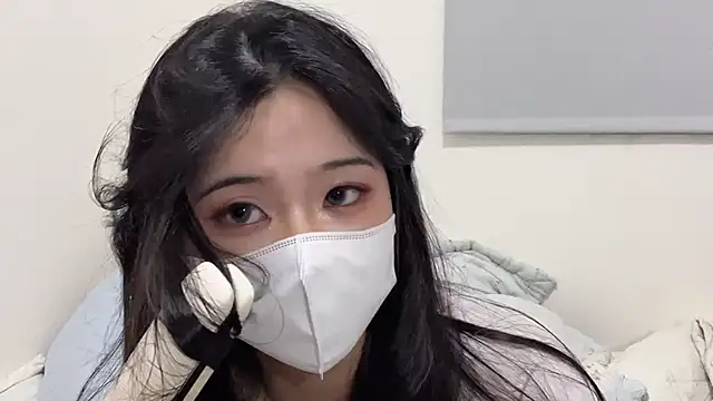 LHeart online show from September 18, 2025, 2:20 pm