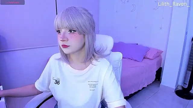 Lilith Raven  online show from October 22, 2025, 4:01 am