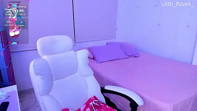 Lilith Raven  online show from November 10, 2025, 4:06 am