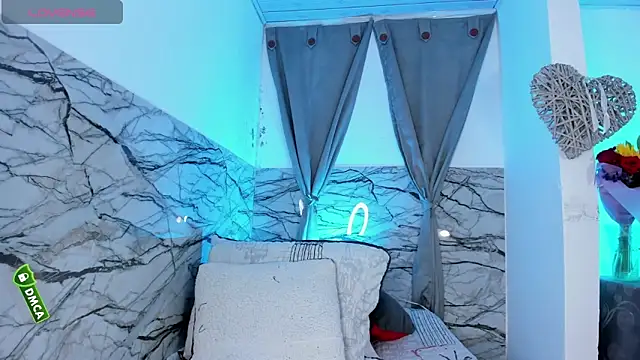 fanEmy online show from October 24, 2025, 2:05 pm