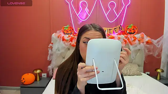 Snapshot of StacyWells chatting on October 26, 2025, 2:23 am StacyWells online show from October 26, 2025, 2:23 am