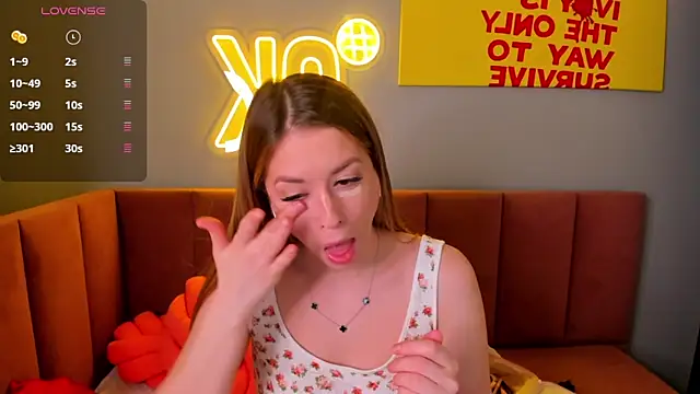 StacyWells online show from April 18, 2026, 1:30 am