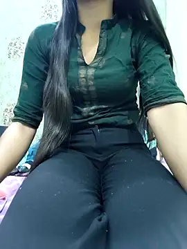 Snapshot of sneha_88 chatting on October 29, 2025, 7:40 am sneha 88 online show from October 29, 2025, 7:40 am