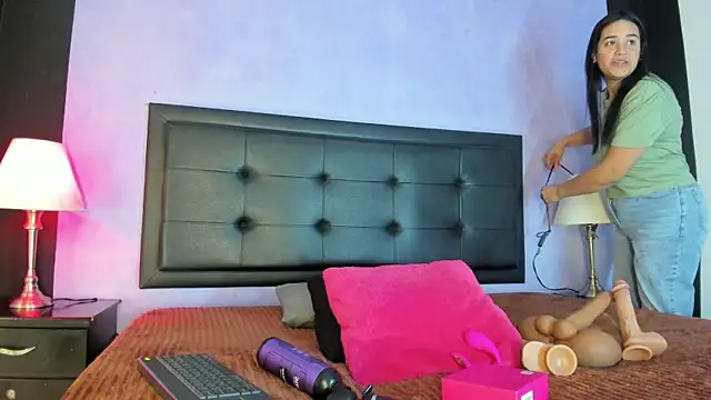 GreciaFox1 online show from March 28, 2026, 12:17 pm