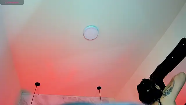 Snapshot of Luciifeer_ chatting on October 31, 2025, 6:59 pm Luciifeer online show from October 31, 2025, 6:59 pm