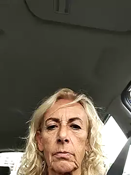 clarabell4 online show from September 23, 2025, 12:45 pm