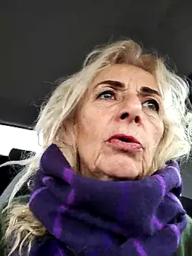 clarabell4 online show from January 8, 2026, 7:58 am