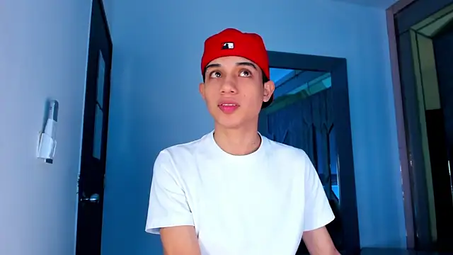 Sebax Young online show from March 11, 2026, 8:36 pm