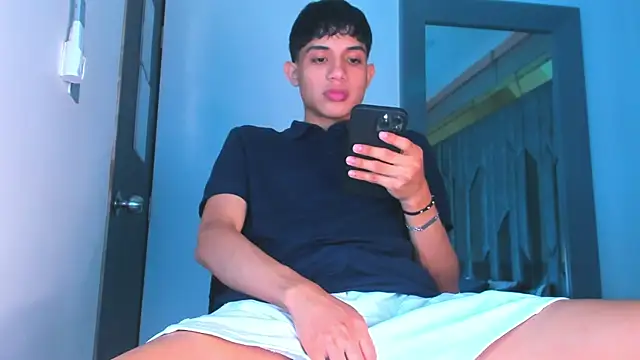 Sebax Young online show from December 21, 2025, 9:37 pm