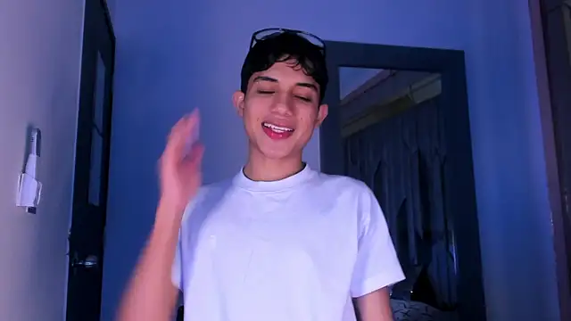 Sebax Young online show from February 25, 2026, 8:30 pm