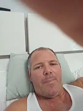 Snapshot of cubanitofeliz40 chatting on June 21, 2026, 8:14 pm cubanitofeliz40 online show from June 21, 2026, 8:14 pm