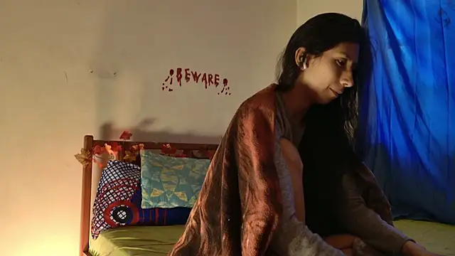  MoonLipson  online show from November 8, 2025, 3:26 pm