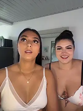 nicolexxaleja online show from March 8, 2026, 10:02 pm