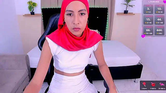 Snapshot of Sarah_Brooke chatting on October 4, 2025, 7:59 pm Sarah Brooke online show from October 4, 2025, 7:59 pm