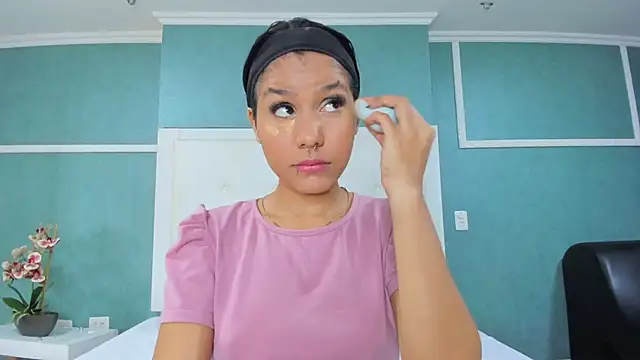 Snapshot of ania_gomez chatting on September 15, 2025, 9:37 pm ania gomez online show from September 15, 2025, 9:37 pm