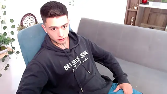 santii ss online show from March 18, 2026, 2:52 pm