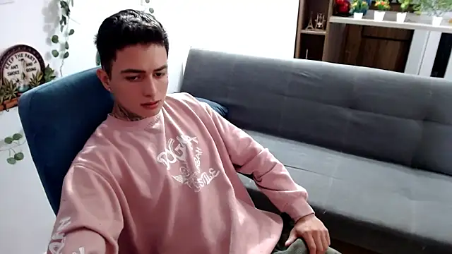 santii ss online show from April 5, 2026, 2:46 pm