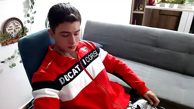 santii ss online show from April 6, 2026, 2:51 am