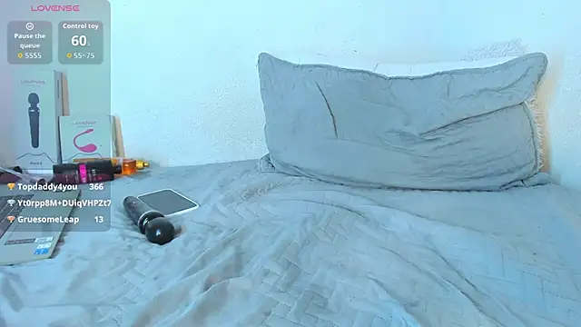 Snapshot of hot_boy_04 chatting on January 31, 2026, 7:12 pm hot boy 04 online show from January 31, 2026, 7:12 pm