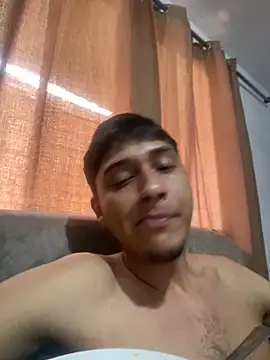 Snapshot of hot_boy_04 chatting on October 6, 2025, 3:24 pm hot boy 04 online show from October 6, 2025, 3:24 pm