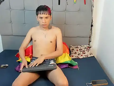 jake hott1 online show from September 23, 2025, 12:12 pm