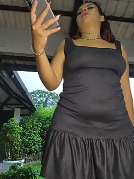 Yessica Lopezz online show from March 27, 2026, 11:33 am