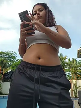 Snapshot of Yessica_Lopezz chatting on May 14, 2026, 11:18 am Yessica Lopezz online show from May 14, 2026, 11:18 am