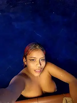 Snapshot of Yessica_Lopezz chatting on September 20, 2025, 12:37 am Yessica Lopezz online show from September 20, 2025, 12:37 am