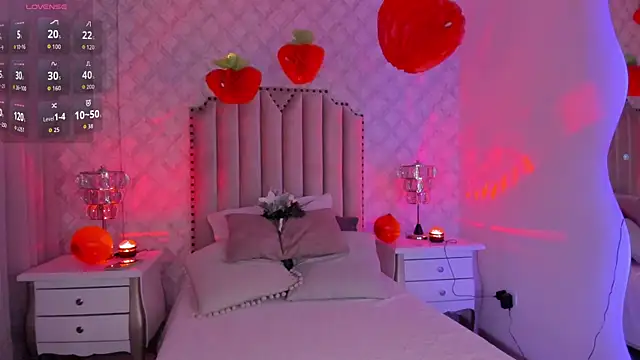 Snapshot of Yourwishisme_val chatting on September 26, 2025, 3:46 am Yourwishisme val online show from September 26, 2025, 3:46 am