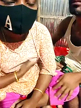 Snapshot of MONiSHA-moni-21 chatting on October 24, 2025, 9:36 pm MONiSHA-moni-21 online show from October 24, 2025, 9:36 pm