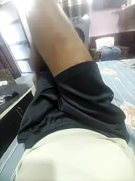 Snapshot of Top_Non_Stop chatting on October 8, 2025, 1:07 am Top Non Stop online show from October 8, 2025, 1:07 am