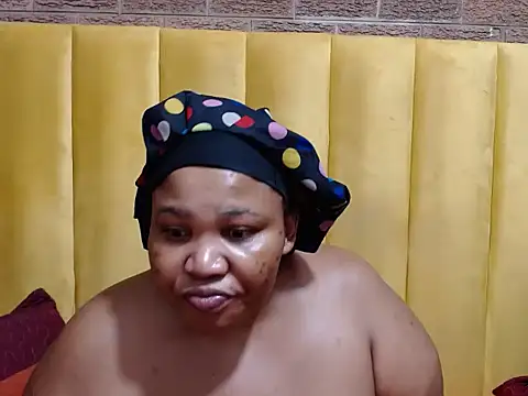 Snapshot of GiantDeal69 chatting on September 21, 2025, 4:34 pm GiantDeal69 online show from September 21, 2025, 4:34 pm