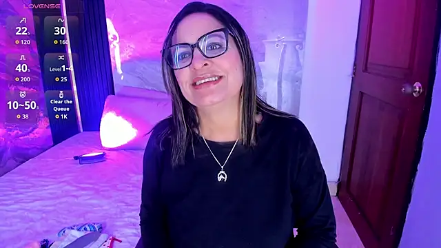 Snapshot of Agatha_Pleasure chatting on February 27, 2026, 12:05 pm Agatha Pleasure online show from February 27, 2026, 12:05 pm