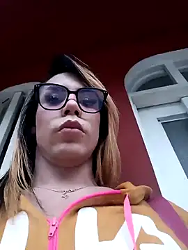 Snapshot of Daliana_Gounbolt chatting on April 27, 2026, 11:19 am Daliana Gounbolt online show from April 27, 2026, 11:19 am