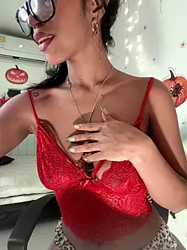 LeilaEbony online show from October 11, 2025, 12:39 pm