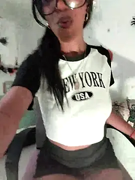 LeilaEbony online show from October 14, 2025, 11:55 am