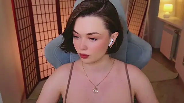 AvaFlower online show from March 20, 2026, 1:34 pm