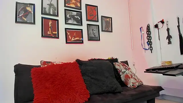 MistressNyx cg online show from November 18, 2025, 2:42 pm