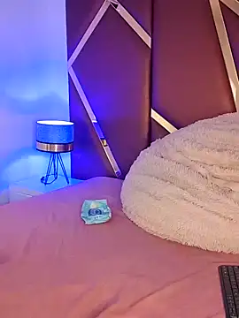 Snapshot of RominaaReyes chatting on September 11, 2025, 3:28 am RominaaReyes online show from September 11, 2025, 3:28 am