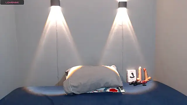 mateonick40 online show from March 25, 2026, 5:18 am