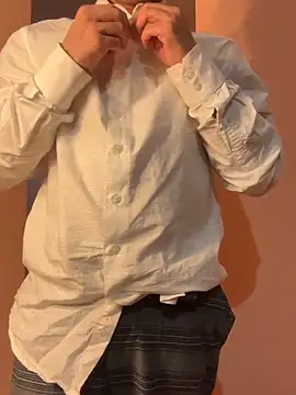 franciscommx online show from December 3, 2025, 2:12 am